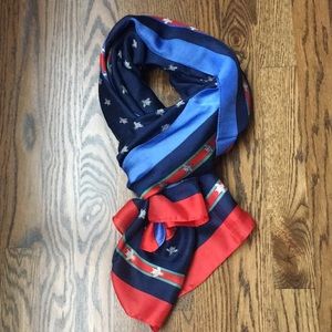 Silk scarf. Bee motif